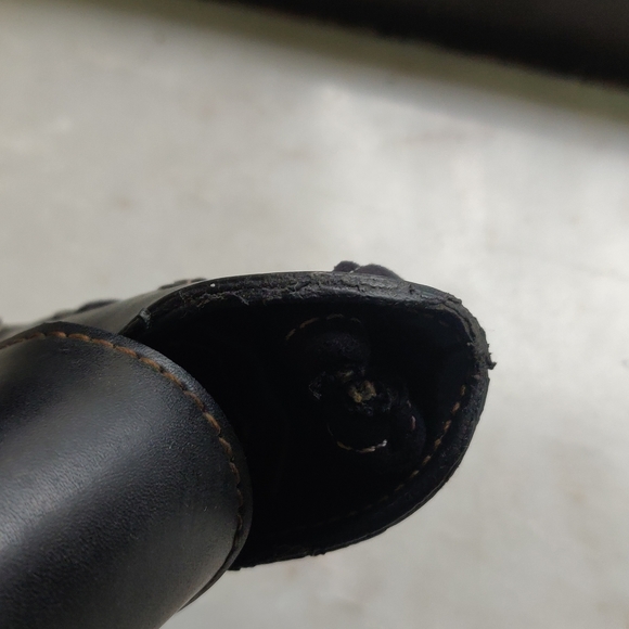 Black Baguette - Picture 10 of 12